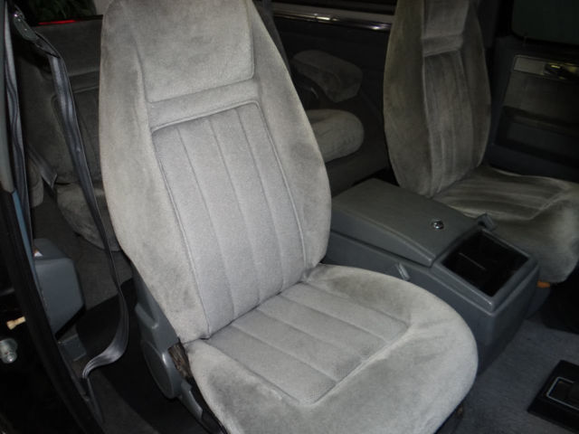 1990 GMC Jimmy Base Sport Utility 2-Door - photo 10