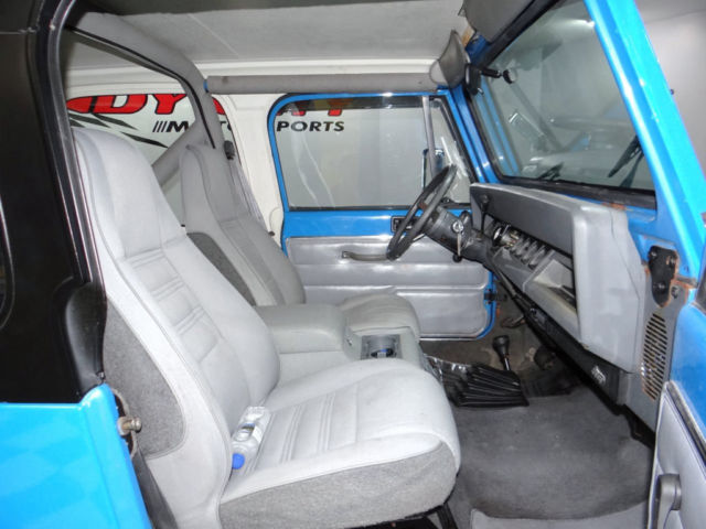1990 Jeep Wrangler Islander Sport Utility 2-Door - photo 9