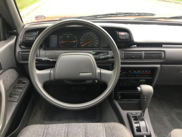 1990 Toyota Camry - photo 13