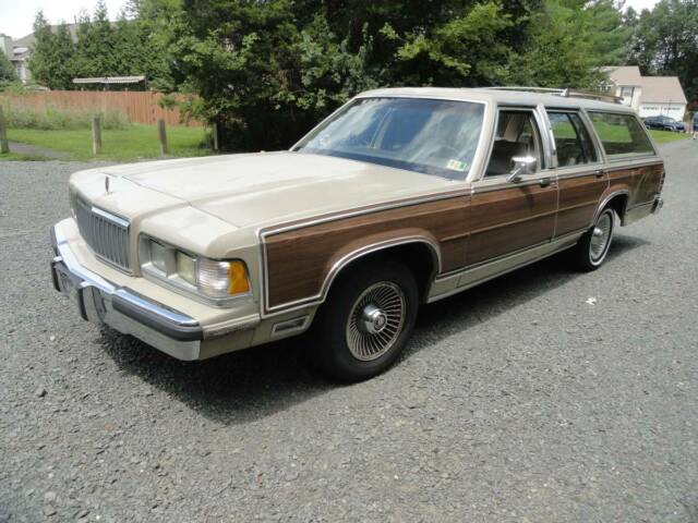 91 1991 Mercury Grand Marquis Colony Park LS station wagon 1991 Mercury Grand Marquis Colony Park