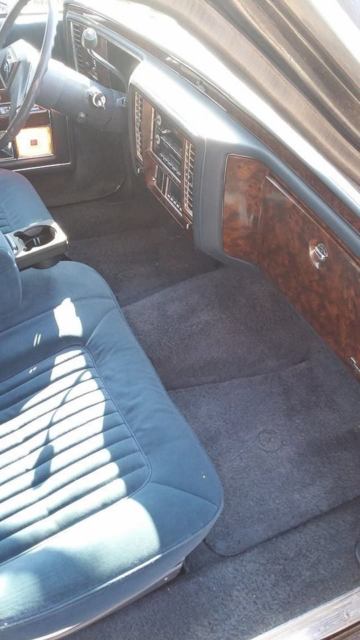 1991 Cadillac Fleetwood Hearse - photo 3