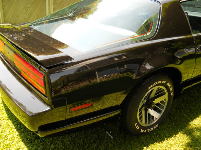 1991 Pontiac Firebird T-Top, Two Door - photo 7