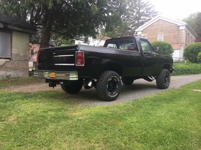 1991 Dodge Ram 2500 LE - photo 2