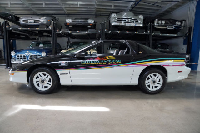 1993 Chevrolet Camaro Z28 Indy 500 Pace Car Edition Z28 Indy 500 Pace Car Edition - photo 2