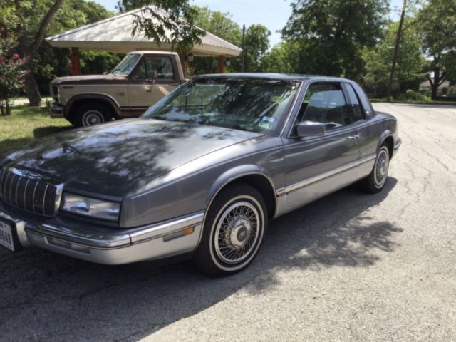 1991 Buick Riviera - photo 2