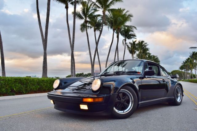 1989 Porsche 911 TURBO  930 3.3 LITER / 5 SPEED