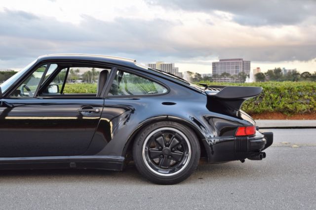 1989 Porsche 911 TURBO  930 3.3 LITER / 5 SPEED - photo 11