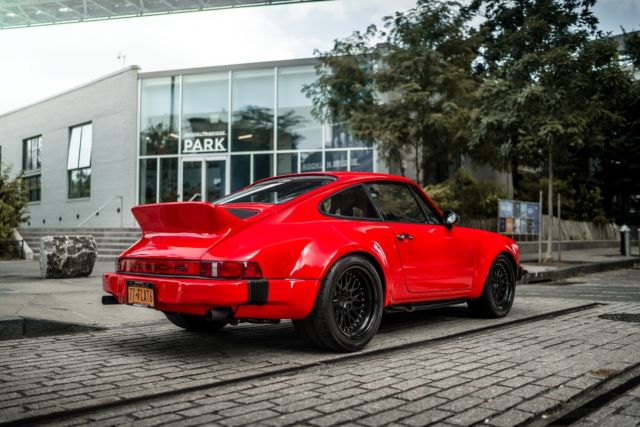 1977 Porsche 911 - photo 3