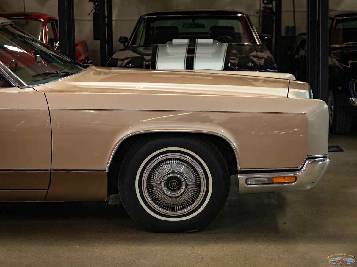 1970 Lincoln Continental 460 V8 4 Door Sedan - photo 4