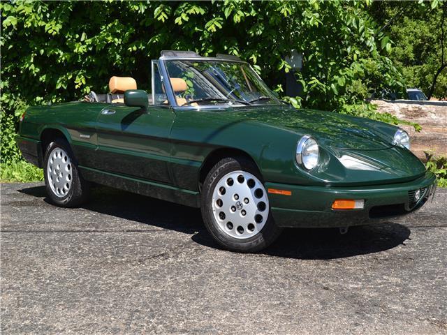 92 Alfa Romeo Spider Veloce 51,607 Miles AT, can be upgraded to 5sp and restored 1992 Alfa Romeo Spider Veloce
