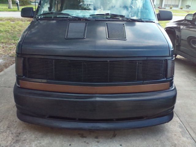 1992 Chevrolet Astro - photo 10
