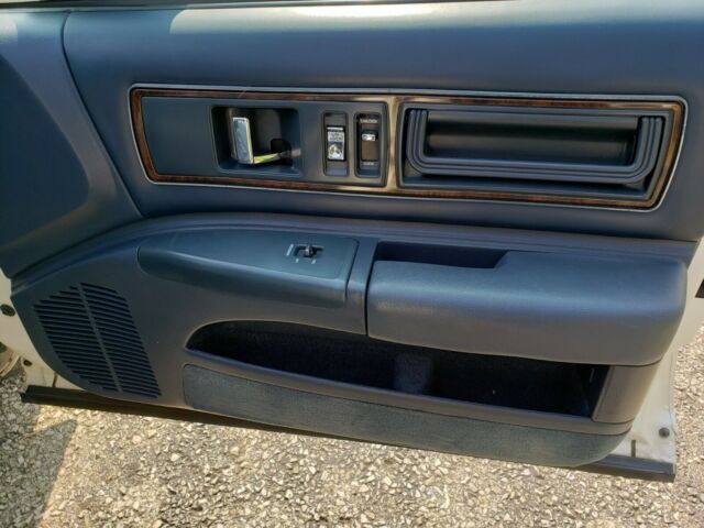 1992 Buick Roadmaster - photo 13