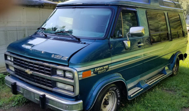 1992 Chevrolet G20 Van - photo 2