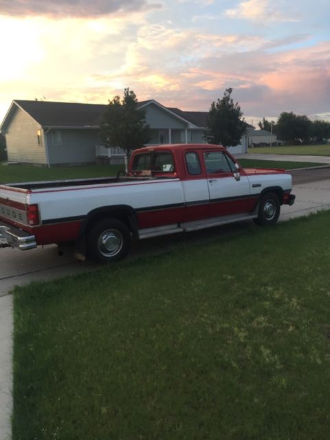 1992 Dodge Ram 2500 - photo 8