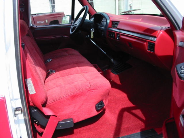1992 Ford F-250 XLT Standard Cab Pickup 2-Door - photo 11