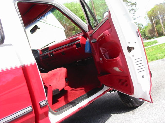 1992 Ford F-250 XLT Standard Cab Pickup 2-Door - photo 13