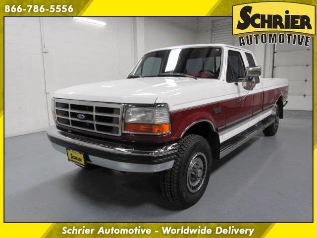 92 Ford F50 White Red Interior Sliding Rear Window Kenwood CD System 1992 Ford F-250