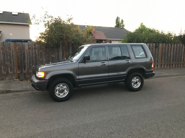 92 ISUZU TROOPER V6 Low Miles SUPER CLEAN!! 1992 Isuzu Trooper S