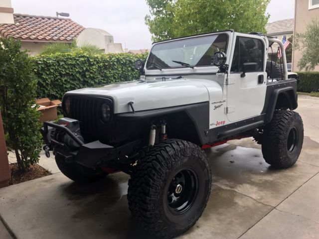 92 Jeep YJ Hard Top and New Soft Top, independent suspension (please read) 1992 Jeep Wrangler