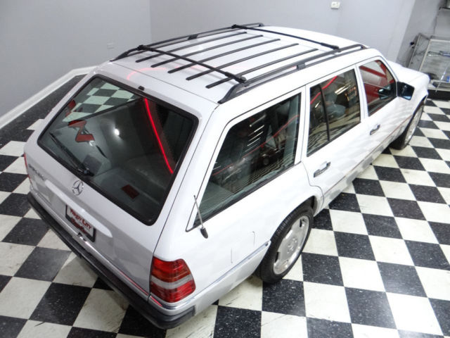 1992 Mercedes-Benz 300-Series 300 Series 4dr Wagon 300TE Automatic - photo 4