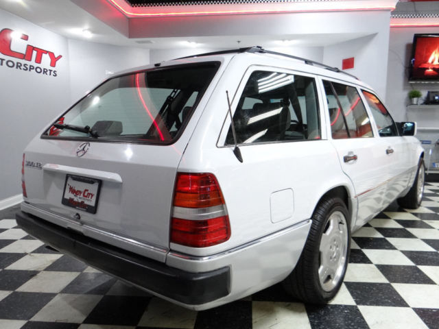 1992 Mercedes-Benz 300-Series 300 Series 4dr Wagon 300TE Automatic - photo 5