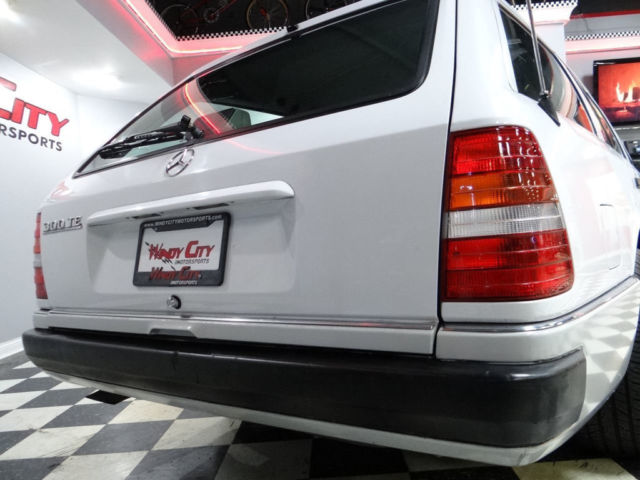 1992 Mercedes-Benz 300-Series 300 Series 4dr Wagon 300TE Automatic - photo 8
