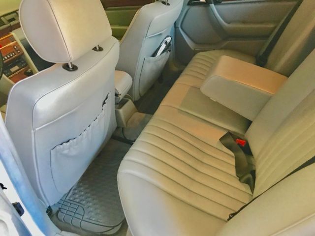 1992 Mercedes-Benz E-Class - photo 9
