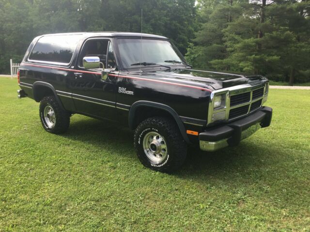 92 RAMCHARGER 1992 Dodge Ramcharger LE