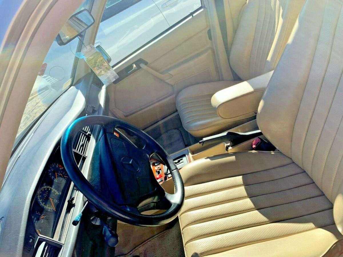 1992 Mercedes-Benz 190-Series - photo 8