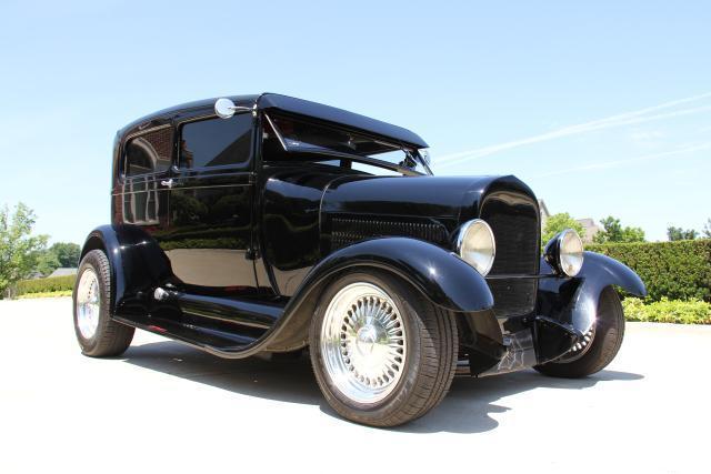 !929 Ford Two Door Model A 1930 Ford Model A