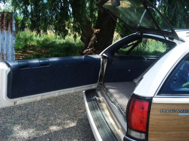 1993 Buick Roadmaster Estate - photo 4