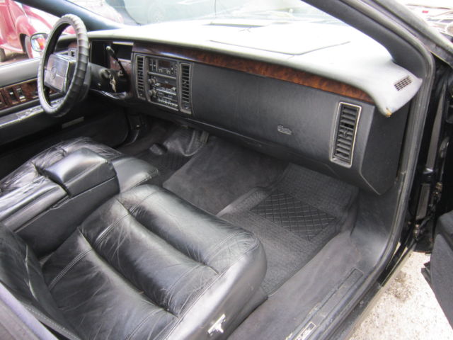 1993 Cadillac Fleetwood - photo 8