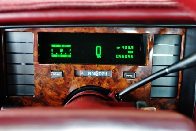 1993 Cadillac Fleetwood only 56k Miles Immaculate Condition - photo 9