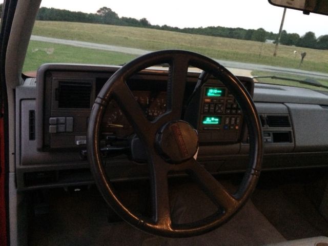 1993 Chevrolet C/K Pickup 1500 - photo 8