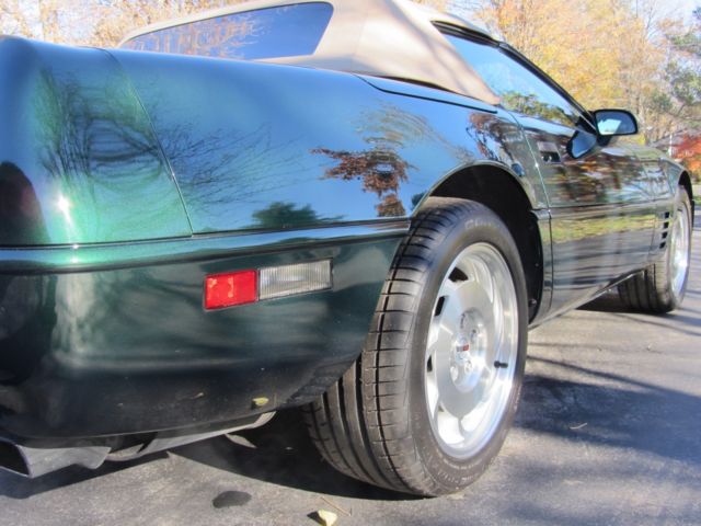 1993 Chevrolet Corvette 40th Anniversary Edition Convertible 2-Door - photo 12