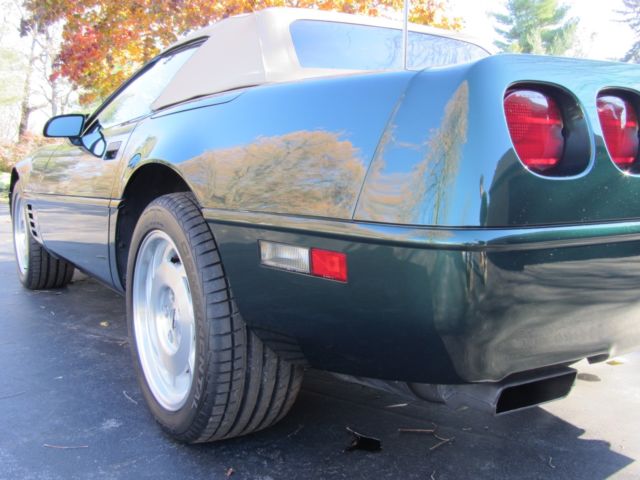 1993 Chevrolet Corvette 40th Anniversary Edition Convertible 2-Door - photo 13