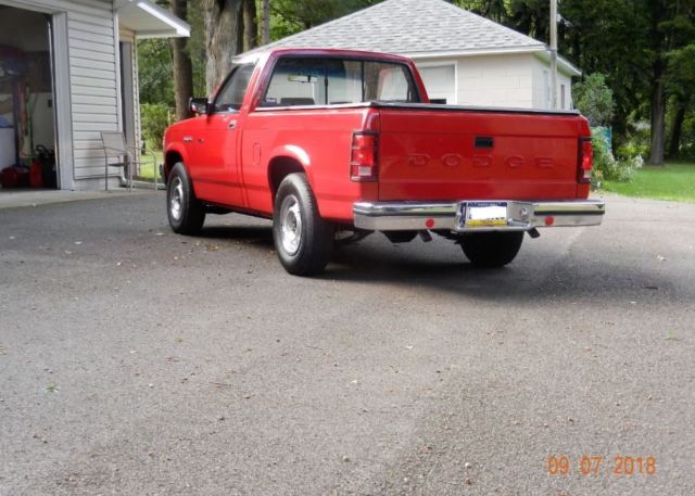 1993 Dodge Dakota LE - photo 2