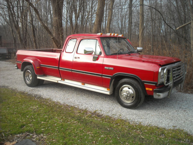 93 DODGE RAM 3500 DEISEL EXTENDED CAB 1993 Dodge Ram 3500 LE