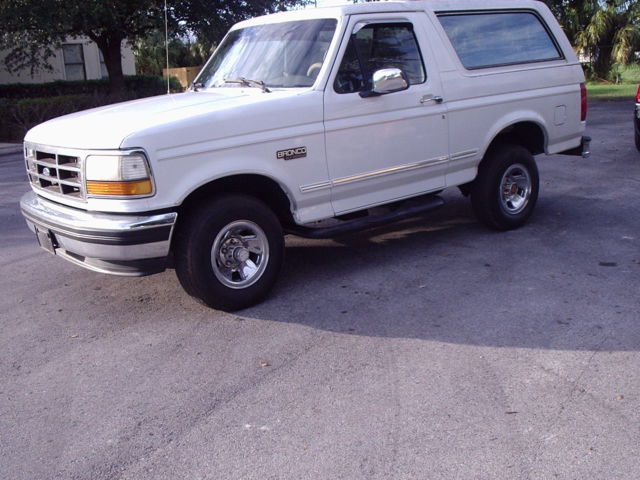 1993 Ford Bronco XLT - photo 4