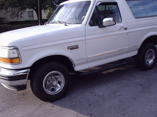 1993 Ford Bronco XLT - photo 5