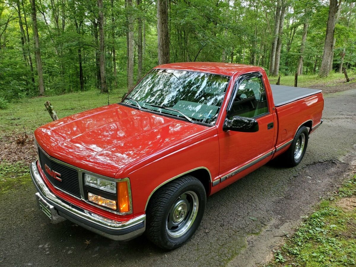 93 GMC SIERRA 1500 SHOW QUALITY MUST SEE!! 98K MILES 1993 GMC Sierra 1500