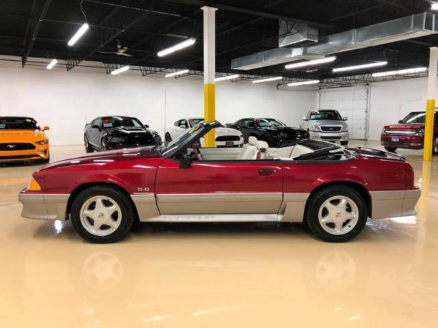 1993 Ford Mustang GT 2dr Convertible - photo 3