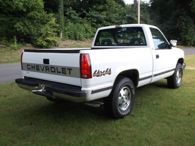 1993 Chevrolet C/K Pickup 1500 - photo 4