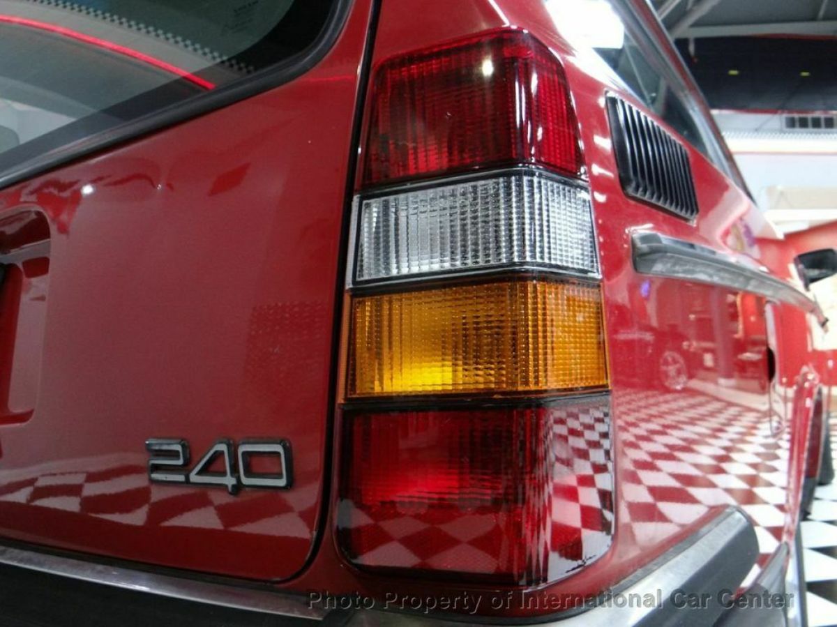 1993 Volvo 240 - photo 12