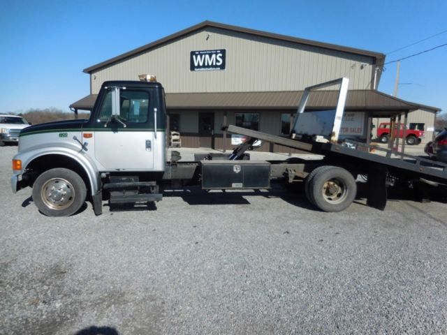 1994 International Harvester 4600 - photo 2