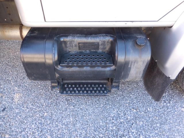 1994 International Harvester 4600 - photo 8