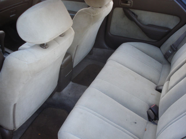1994 Toyota Camry LE - photo 5