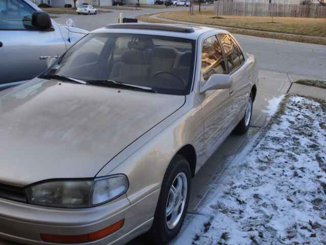 1994 Toyota Camry LE - photo 7