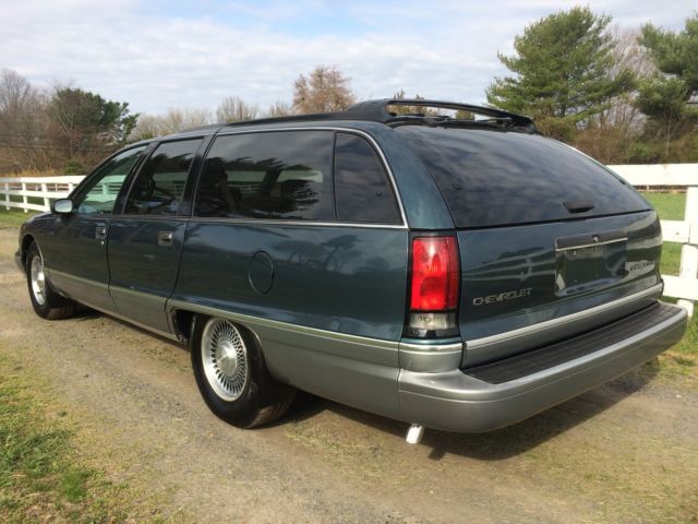 1994 Chevrolet Caprice Classic Wagon 4-Door