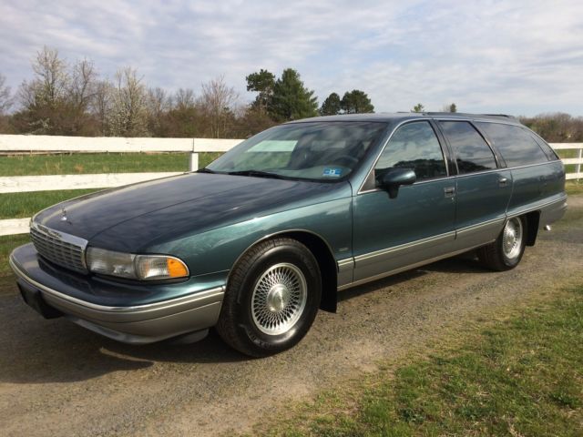 1994 Chevrolet Caprice Classic Wagon 4-Door - photo 8